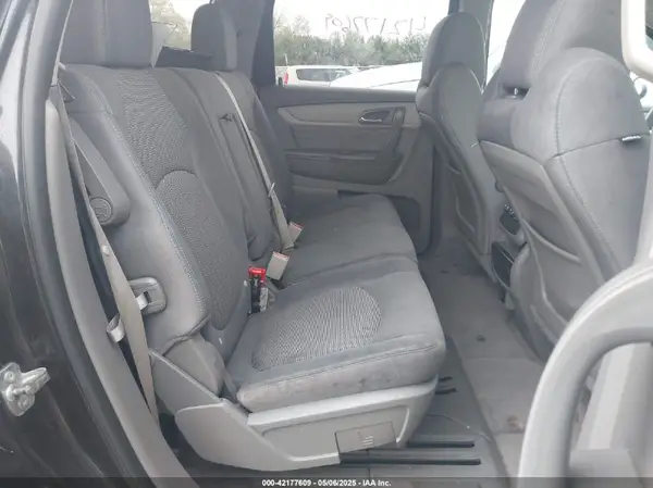 1GNKRFED0HJ215050 2017 CHEVROLET TRAVERSE - Image 8