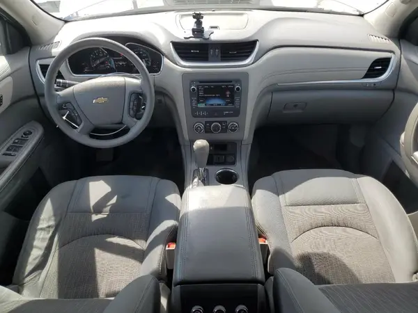 1GNKRFED0HJ215632 2017 CHEVROLET TRAVERSE - Image 8