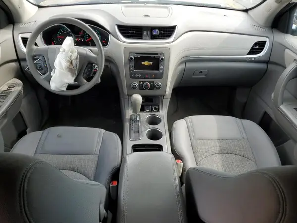 1GNKRFED0HJ310272 2017 CHEVROLET TRAVERSE - Image 8
