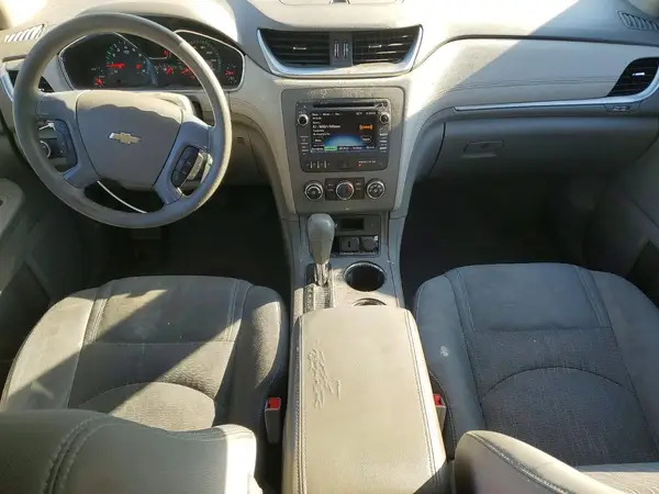 1GNKRFED0HJ312524 2017 CHEVROLET TRAVERSE - Image 8