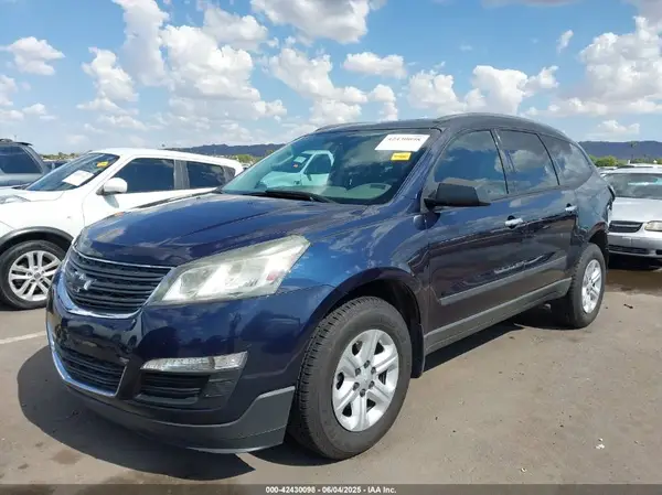 1GNKRFED1GJ140017 2016 CHEVROLET TRAVERSE - Image 2