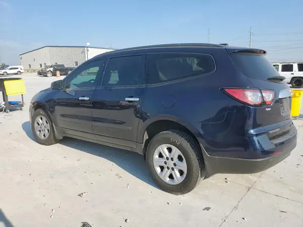 1GNKRFED1HJ135014 2017 CHEVROLET TRAVERSE - Image 2