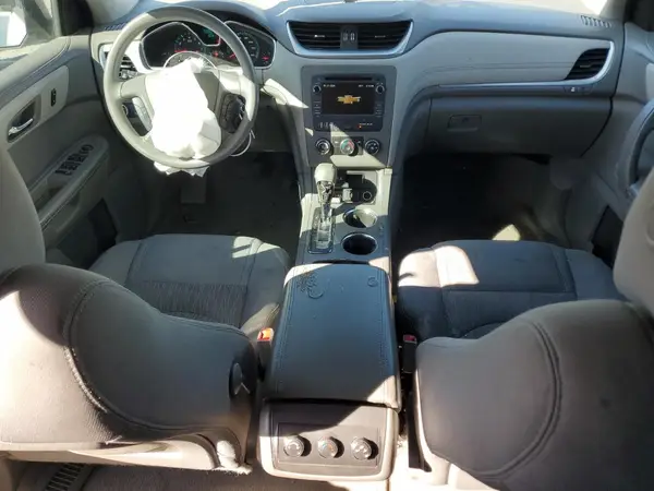 1GNKRFED1HJ145011 2017 CHEVROLET TRAVERSE - Image 8