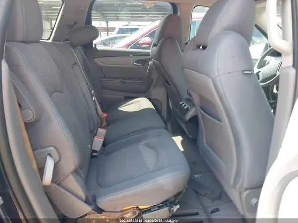 1GNKRFED1HJ184438 2017 CHEVROLET TRAVERSE - Image 8