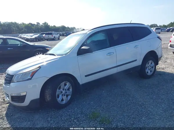 1GNKRFED1HJ202811 2017 CHEVROLET TRAVERSE - Image 2