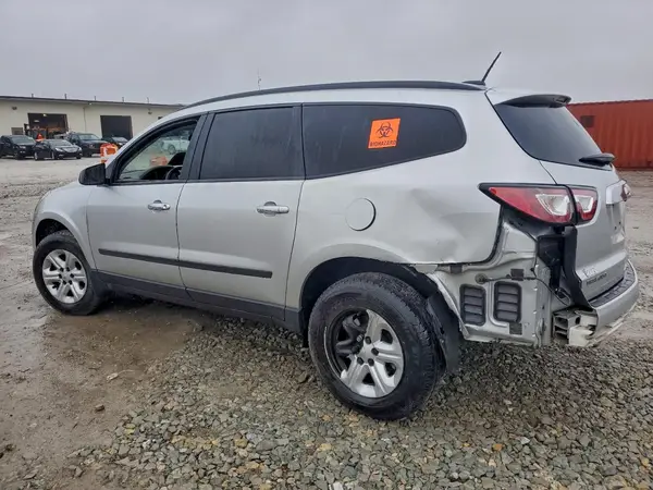 1GNKRFED1HJ223075 2017 CHEVROLET TRAVERSE - Image 2