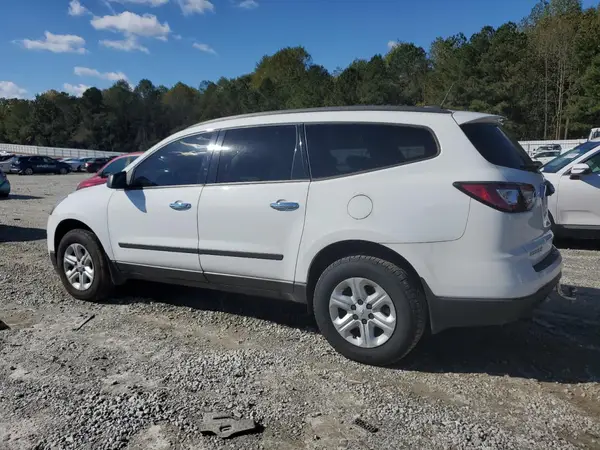 1GNKRFED1HJ270557 2017 CHEVROLET TRAVERSE - Image 2