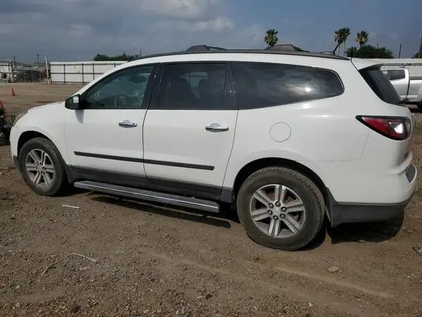 1GNKRFED1HJ275497 2017 CHEVROLET TRAVERSE - Image 2