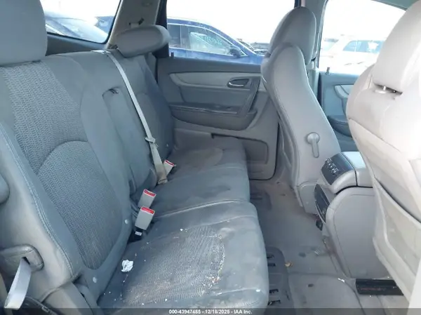 1GNKRFED1HJ294468 2017 CHEVROLET TRAVERSE - Image 8