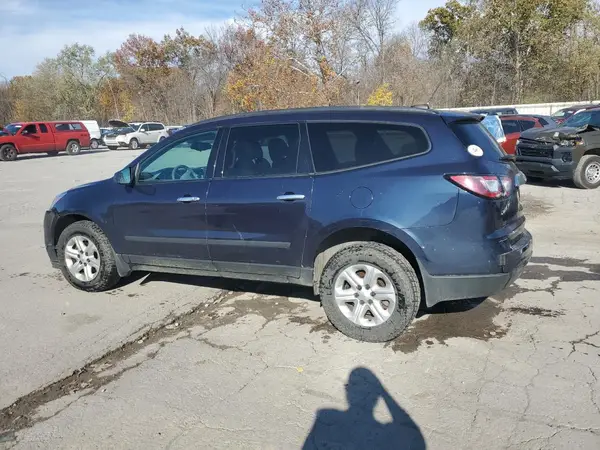1GNKRFED1HJ305100 2017 CHEVROLET TRAVERSE - Image 2