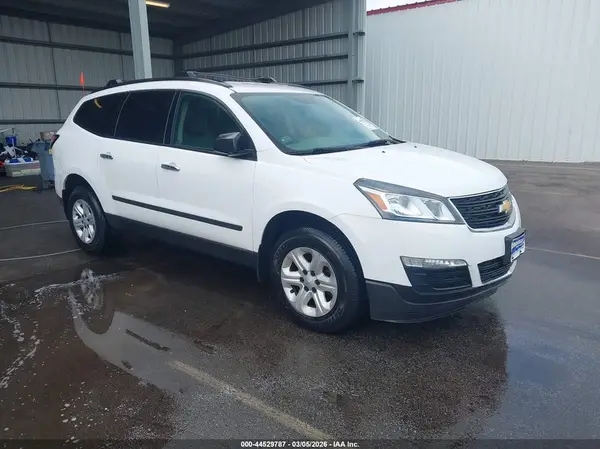1GNKRFED1HJ345323 2017 CHEVROLET TRAVERSE - Image 1