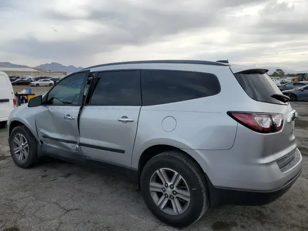 1GNKRFED1HJ345404 2017 CHEVROLET TRAVERSE - Image 2