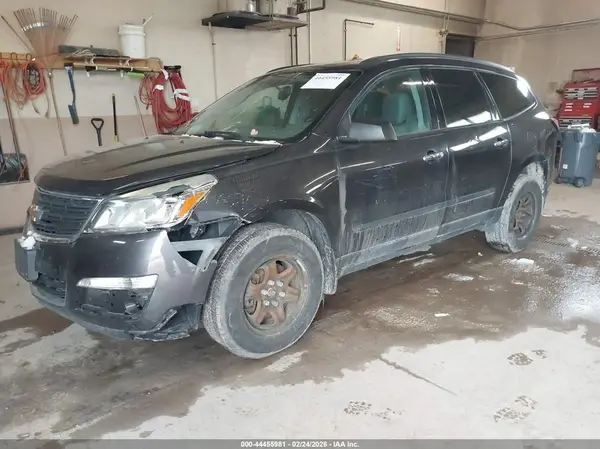 1GNKRFED2GJ242295 2016 CHEVROLET TRAVERSE - Image 2
