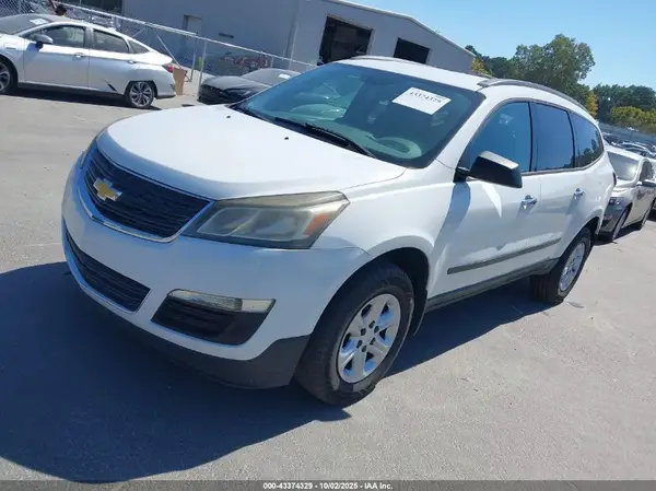 1GNKRFED2GJ281680 2016 CHEVROLET TRAVERSE - Image 2