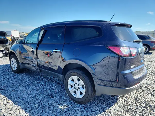 1GNKRFED2HJ224820 2017 CHEVROLET TRAVERSE - Image 2