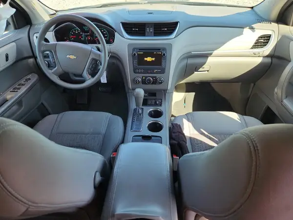 1GNKRFED2HJ224820 2017 CHEVROLET TRAVERSE - Image 8