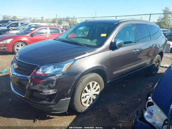 1GNKRFED2HJ298366 2017 CHEVROLET TRAVERSE - Image 2