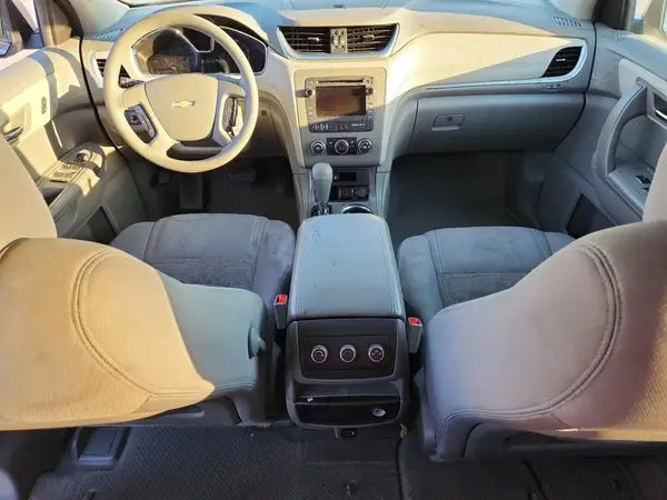 1GNKRFED2HJ305073 2017 CHEVROLET TRAVERSE - Image 8