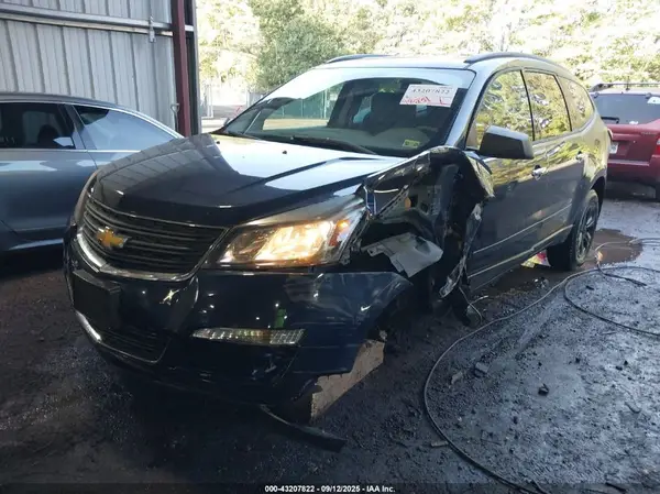 1GNKRFED3GJ155098 2016 CHEVROLET TRAVERSE - Image 2