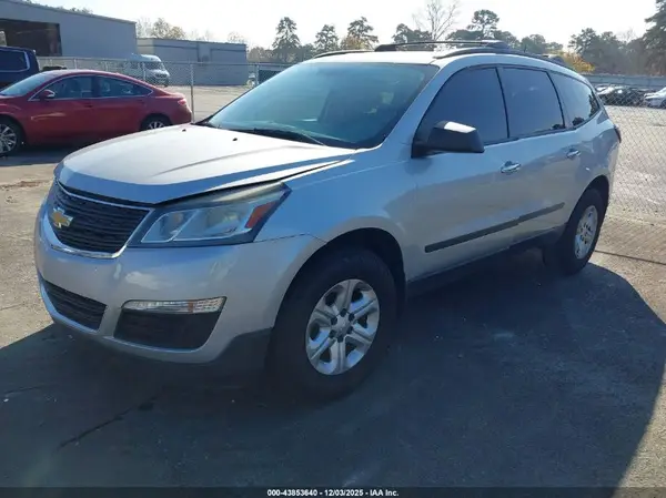 1GNKRFED3GJ173245 2016 CHEVROLET TRAVERSE - Image 2