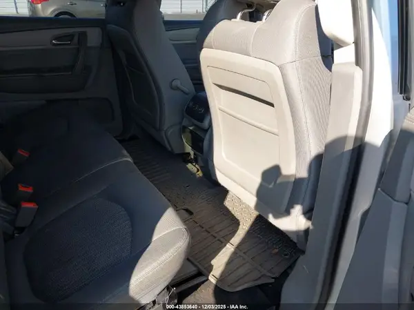 1GNKRFED3GJ173245 2016 CHEVROLET TRAVERSE - Image 8
