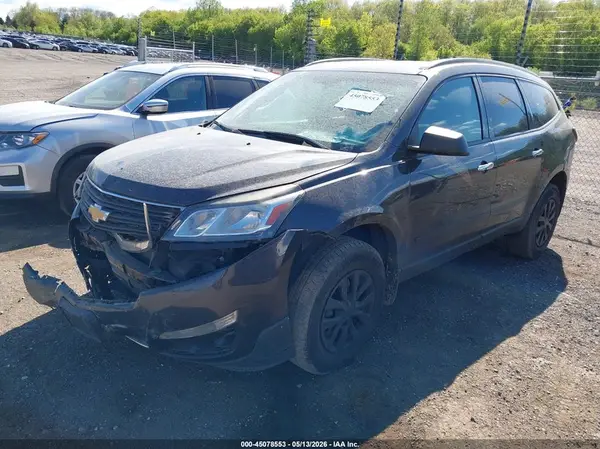 1GNKRFED3HJ239441 2017 CHEVROLET TRAVERSE - Image 2
