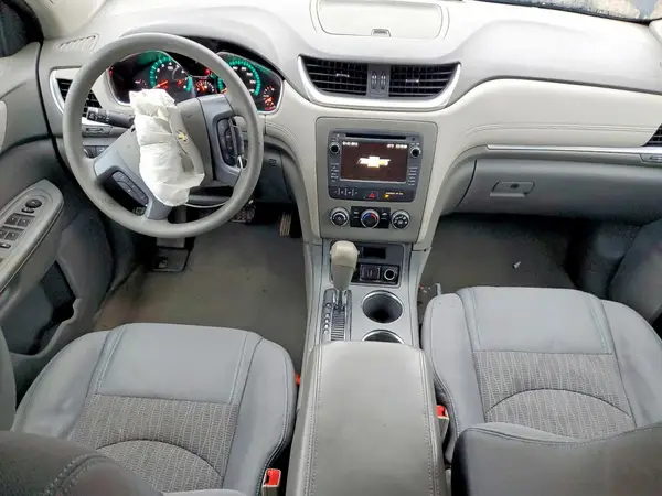 1GNKRFED3HJ245062 2017 CHEVROLET TRAVERSE - Image 8