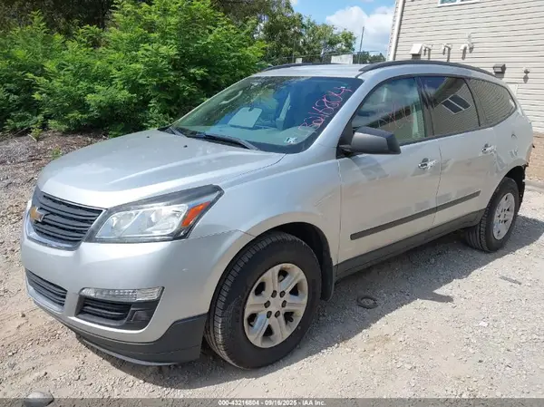 1GNKRFED3HJ303347 2017 CHEVROLET TRAVERSE - Image 2