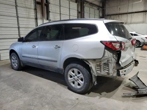 1GNKRFED3HJ305194 2017 CHEVROLET TRAVERSE - Image 2