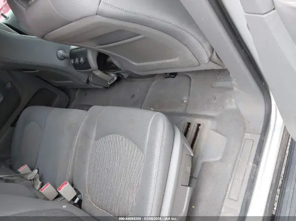 1GNKRFED3HJ311075 2017 CHEVROLET TRAVERSE - Image 8