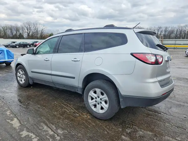 1GNKRFED3HJ316518 2017 CHEVROLET TRAVERSE - Image 2