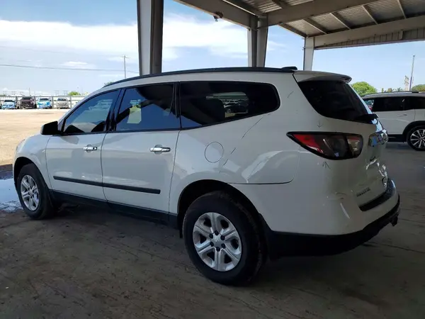 1GNKRFED3HJ351639 2017 CHEVROLET TRAVERSE - Image 2