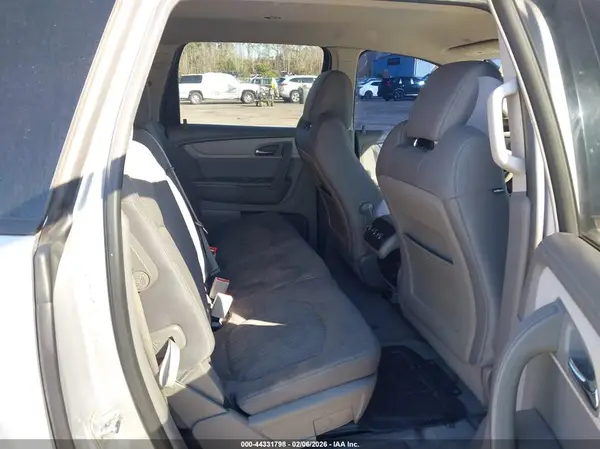 1GNKRFED4GJ185758 2016 CHEVROLET TRAVERSE - Image 8
