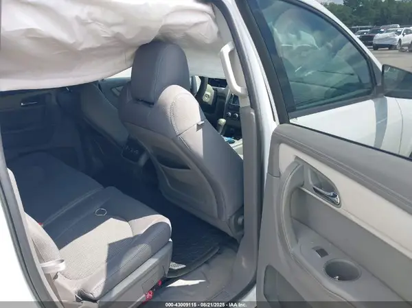 1GNKRFED4GJ234358 2016 CHEVROLET TRAVERSE - Image 8