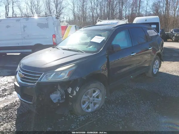 1GNKRFED4GJ242170 2016 CHEVROLET TRAVERSE - Image 2