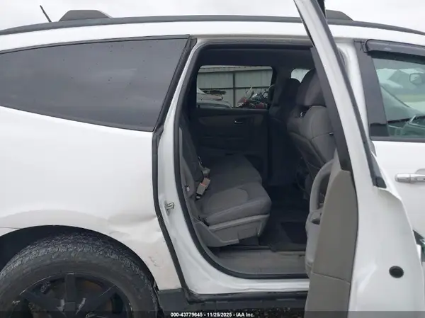 1GNKRFED4GJ306367 2016 CHEVROLET TRAVERSE - Image 8