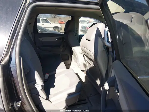 1GNKRFED4HJ139588 2017 CHEVROLET TRAVERSE - Image 8
