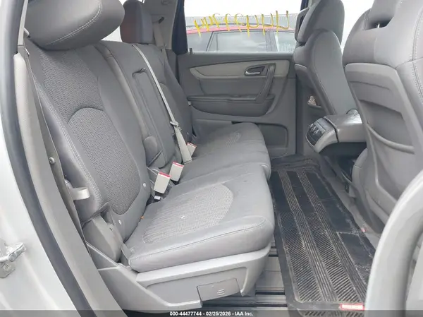 1GNKRFED4HJ142409 2017 CHEVROLET TRAVERSE - Image 8