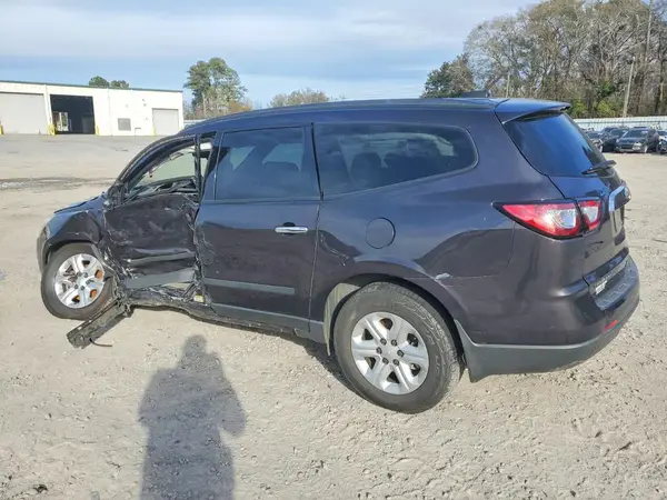 1GNKRFED4HJ203046 2017 CHEVROLET TRAVERSE - Image 2