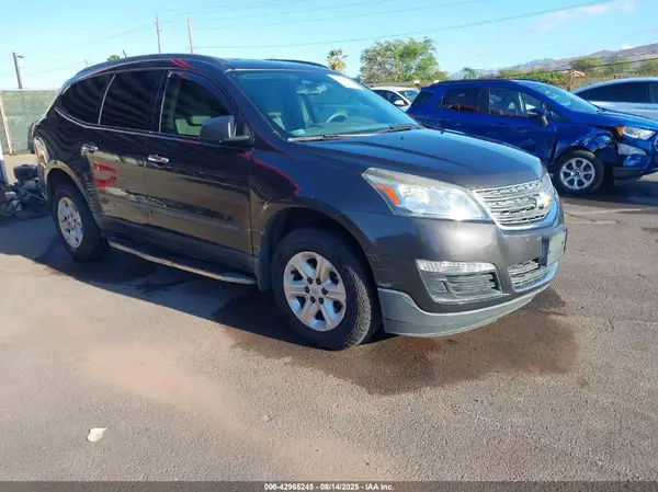 1GNKRFED4HJ210398 2017 CHEVROLET TRAVERSE - Image 1