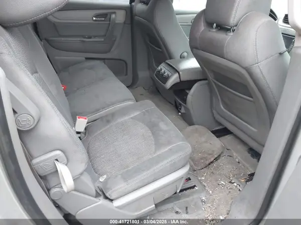 1GNKRFED4HJ220302 2017 CHEVROLET TRAVERSE - Image 8