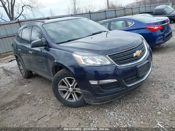 1GNKRFED4HJ261349 2017 CHEVROLET TRAVERSE - Image 1