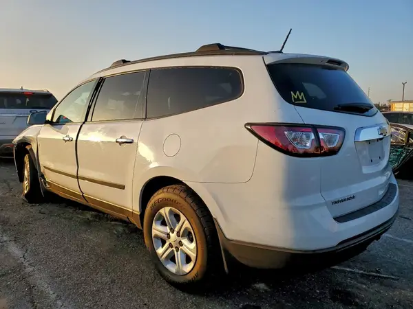 1GNKRFED4HJ317239 2017 CHEVROLET TRAVERSE - Image 2