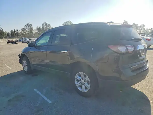 1GNKRFED4HJ324904 2017 CHEVROLET TRAVERSE - Image 2