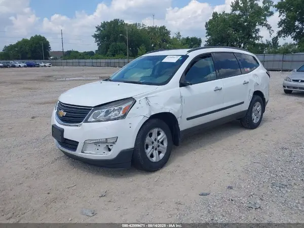 1GNKRFED4HJ342237 2017 CHEVROLET TRAVERSE - Image 2