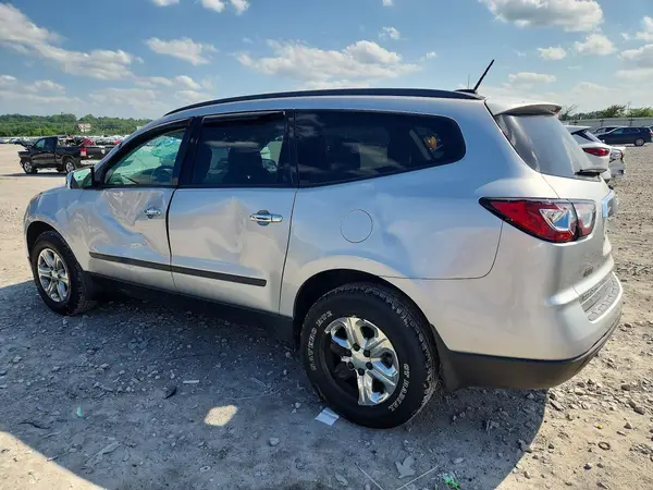 1GNKRFED4HJ348281 2017 CHEVROLET TRAVERSE - Image 2