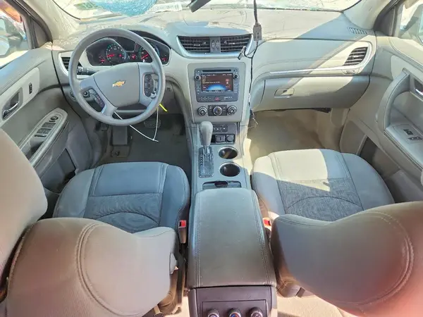 1GNKRFED4HJ348281 2017 CHEVROLET TRAVERSE - Image 8