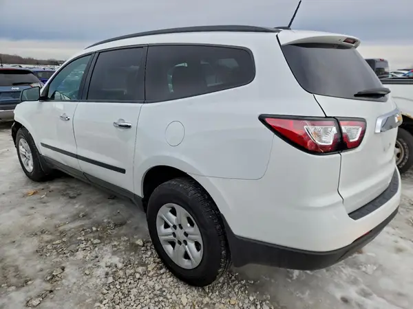 1GNKRFED5GJ153840 2016 CHEVROLET TRAVERSE - Image 2