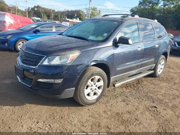 1GNKRFED5GJ176048 2016 CHEVROLET TRAVERSE - Image 2