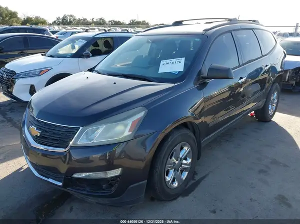 1GNKRFED5GJ217181 2016 CHEVROLET TRAVERSE - Image 2